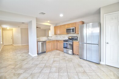 29407 Legends Green Dr, Spring, TX 77386 - photo 5