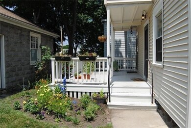 16-18 Daniels St unit 16, Arlington, MA 02476 - photo 2