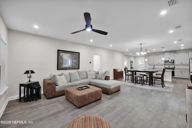 21-web-or-mls-91 Sydney Cove__021