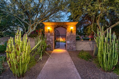 02- Guest Entry Walkway