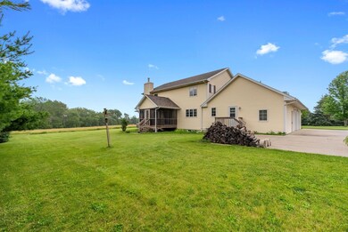 6-web-or-mls-303 S Oak St-40