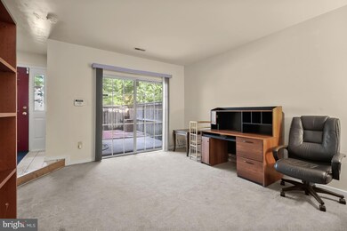 8 Alpen Green Ct unit 204, Burtonsville, MD 20866 - photo 6