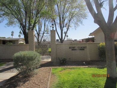 10519 W Highwood Ln, Sun City, AZ 85373 - photo 6