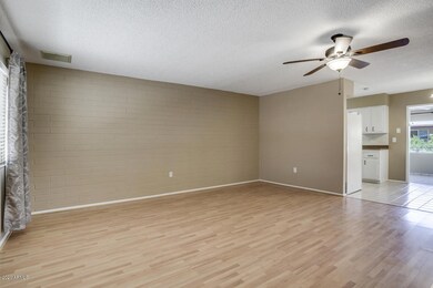 10022 W Audrey Dr, Sun City, AZ 85351 - photo 4