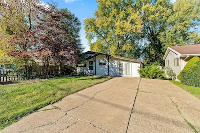 2111 Sycamore St, Kenova, WV 25530 - photo 2