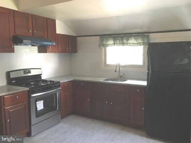 123 Moore St, Moorestown, NJ 08057 - photo 2