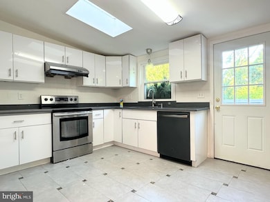 37 Fisher Ave, Princeton, NJ 08540 - photo 4