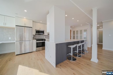 River Ridge unit 19B, Fort Lee, NJ 07024 - photo 5