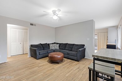 1540 E El Parque Dr-5