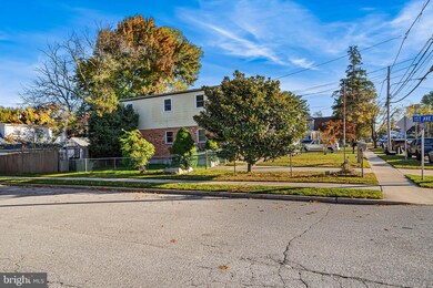 100 Wyandotte St, Essington, PA 19029 - photo 5