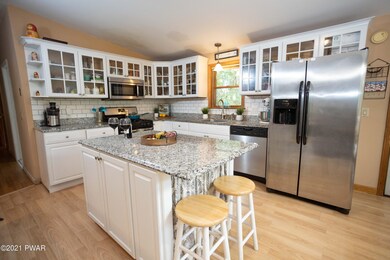 330 Surrey Dr, Hawley, PA 18428 - photo 3