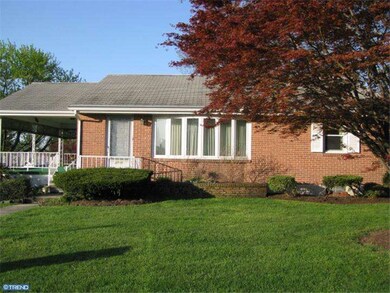 3710 Circle Ave, Reading, PA 19606 - photo 2