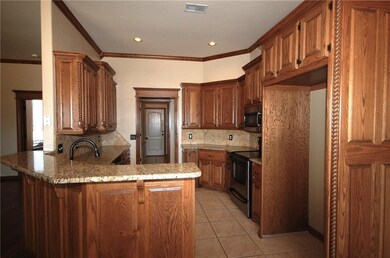 2400 SE 12th St, Moore, OK 73160 - photo 5