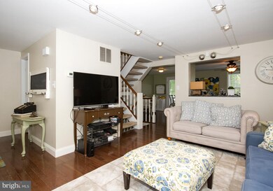 8126 Township Dr, Owings Mills, MD 21117 - photo 5