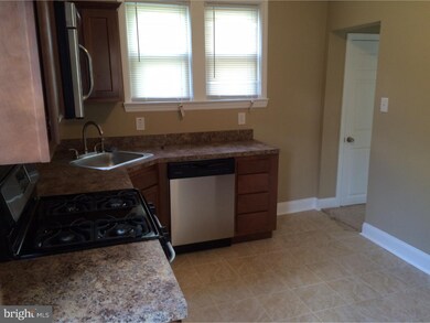 225 Delaware Ave, Riverside, NJ 08075 - photo 4