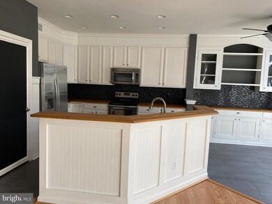 22074 Chelsy Paige Square, Ashburn, VA 20148 - photo 6