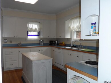 50 Rankin Ave, Troy, NY 12180 - photo 6