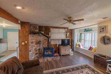 302 Oak St, Rogue River, OR 97537 - photo 4