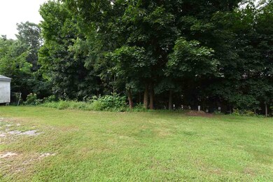 33 Floyd Ave, Manchester, NH 03103 - photo 5