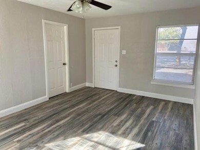 8113 White Settlement Rd, Fort Worth, TX 76108 - photo 5