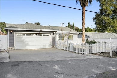 30257 Trellis Rd, Castaic, CA 91384 - photo 2