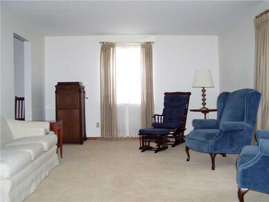Living Room. Gorgeous large and bright living room