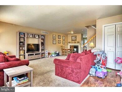 53 Cedar Ct, Royersford, PA 19468 - photo 2