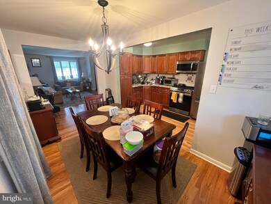 46 Suburban Ln, Upper Darby, PA 19082 - photo 7