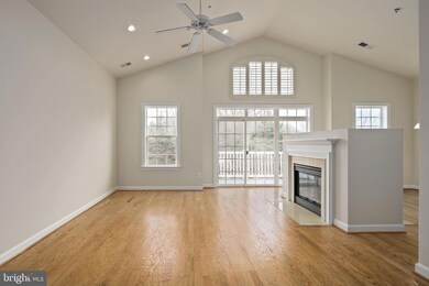 7871 Rolling Woods Ct unit 1407, Springfield, VA 22152 - photo 4