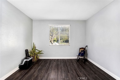 30209 Linden Gate Ln, Menifee, CA 92584 - photo 4