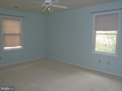 1546 Crest View Ave, Hagerstown, MD 21740 - photo 6