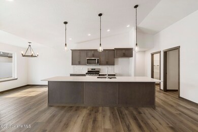 8568-Ferguson-Lane-3305
