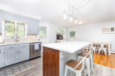 47 Dogwood Ln, Meriden, CT 06450 - photo 5