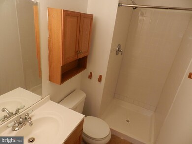 2561 Fox Ridge Ct unit 62, Woodbridge, VA 22192 - photo 6