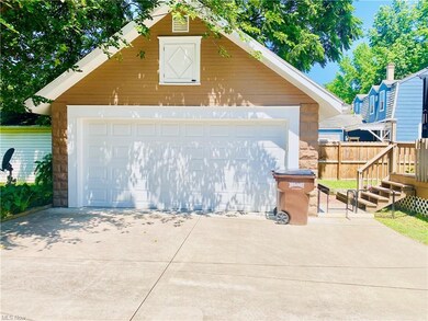 HEATED GARAGE W 200 AMP ELEC