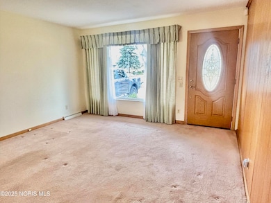 465 S Stephen St, Oregon, OH 43616 - photo 5