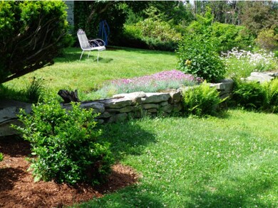 153 Seamans Rd, New London, NH 03257 - photo 6