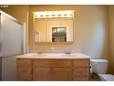 unlisted-address, Grants Pass, OR 97526 - photo 4