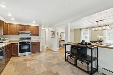 27 Pomeroy St, Easthampton, MA 01027 - photo 7