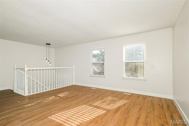 28 Trade Winds Dr, Saint Peters, MO 63376 - photo 6