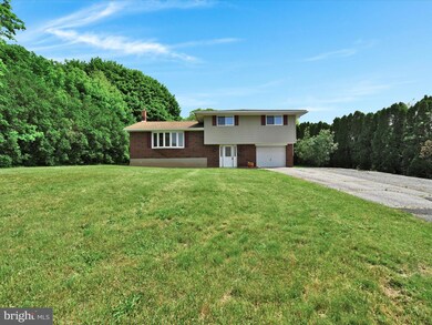 212 Carrie St, Ashland, PA 17921 - photo 2