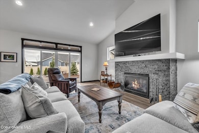 Spacious Living Room