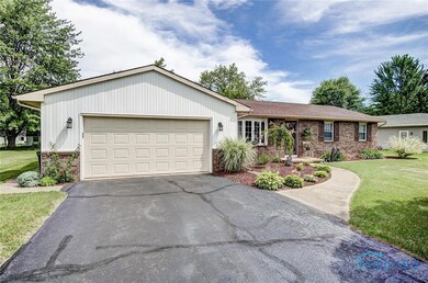 23115 W Winfield Dr, Genoa, OH 43430 - photo 2