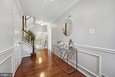 5905 Munson Ct, Falls Church, VA 22041 - photo 2