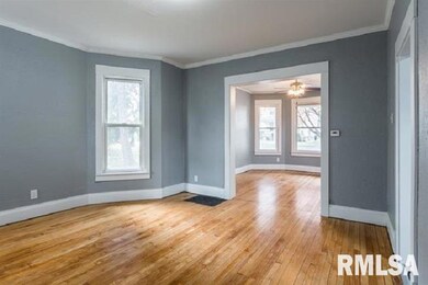 2121 Farnam St, Davenport, IA 52803 - photo 6