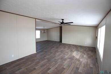 4213 Mimosa St, Carlsbad, NM 88220 - photo 6