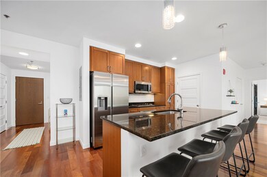 Waterplace unit 1512, Providence, RI 02903 - photo 4