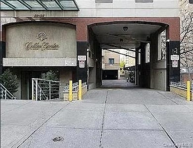 4231 Colden St unit R1A, Flushing, NY 11355 - photo 2