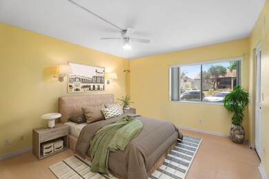 529 Shady Pine Way unit D1, Greenacres, FL 33415 - photo 7