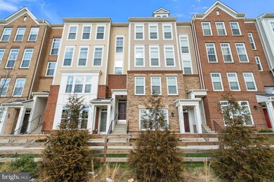 43425 Town Gate Square, Chantilly, VA 20152 - photo 5